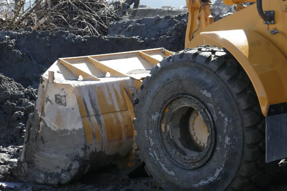 Why You Should Choose to Rent a Dozer for Short Term Use